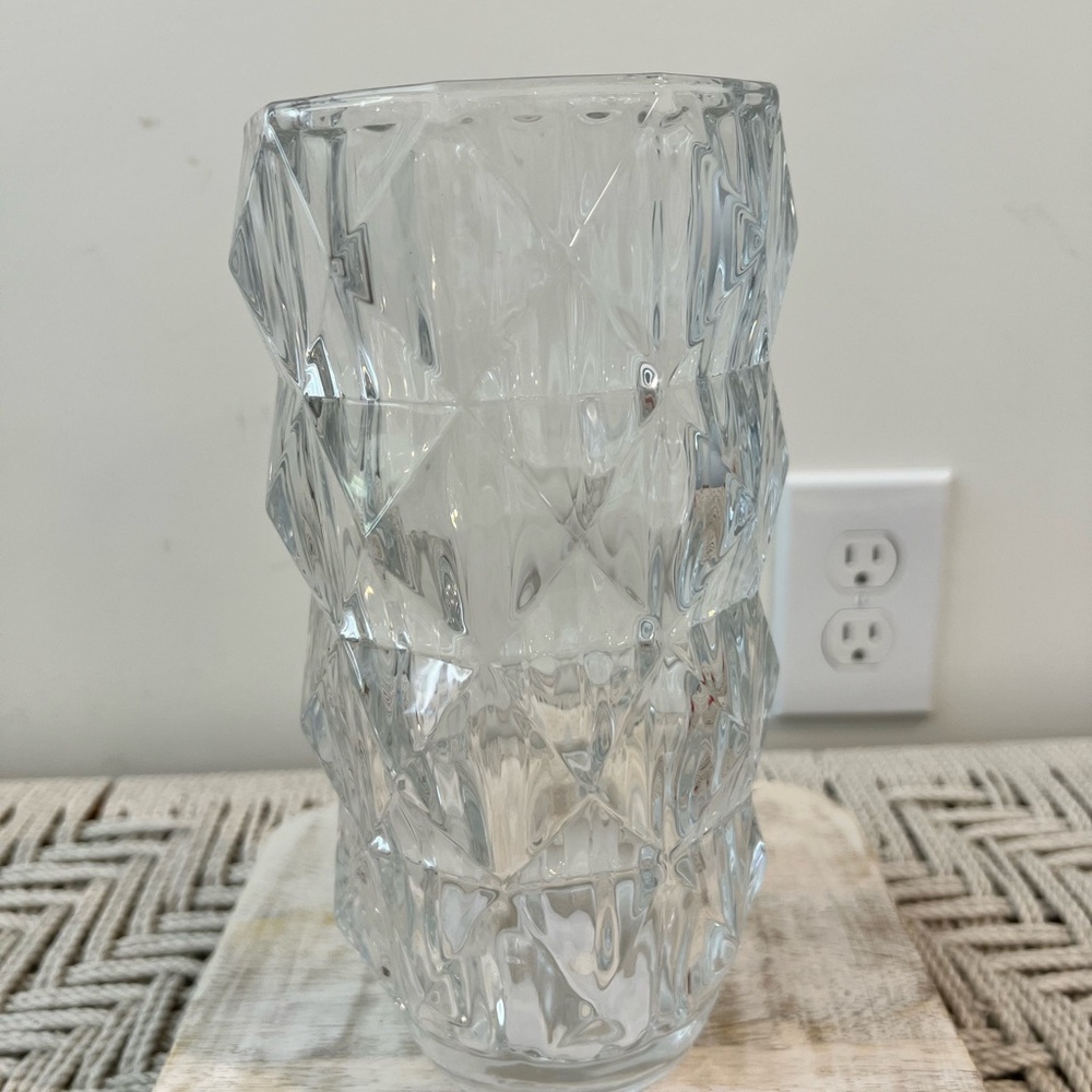 3D Elegant Crystal Vase